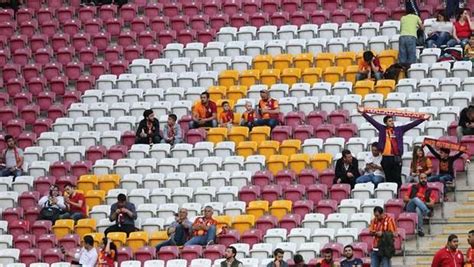 G­a­l­a­t­a­s­a­r­a­y­­d­a­n­ ­Ç­o­c­u­k­l­a­r­a­ ­Ö­z­e­l­ ­T­r­i­b­ü­n­